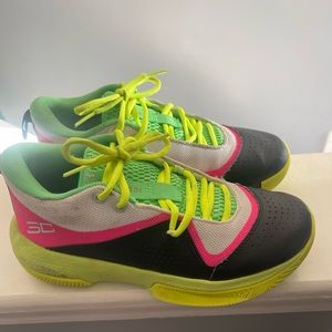 Curry… good condition… smoke free home